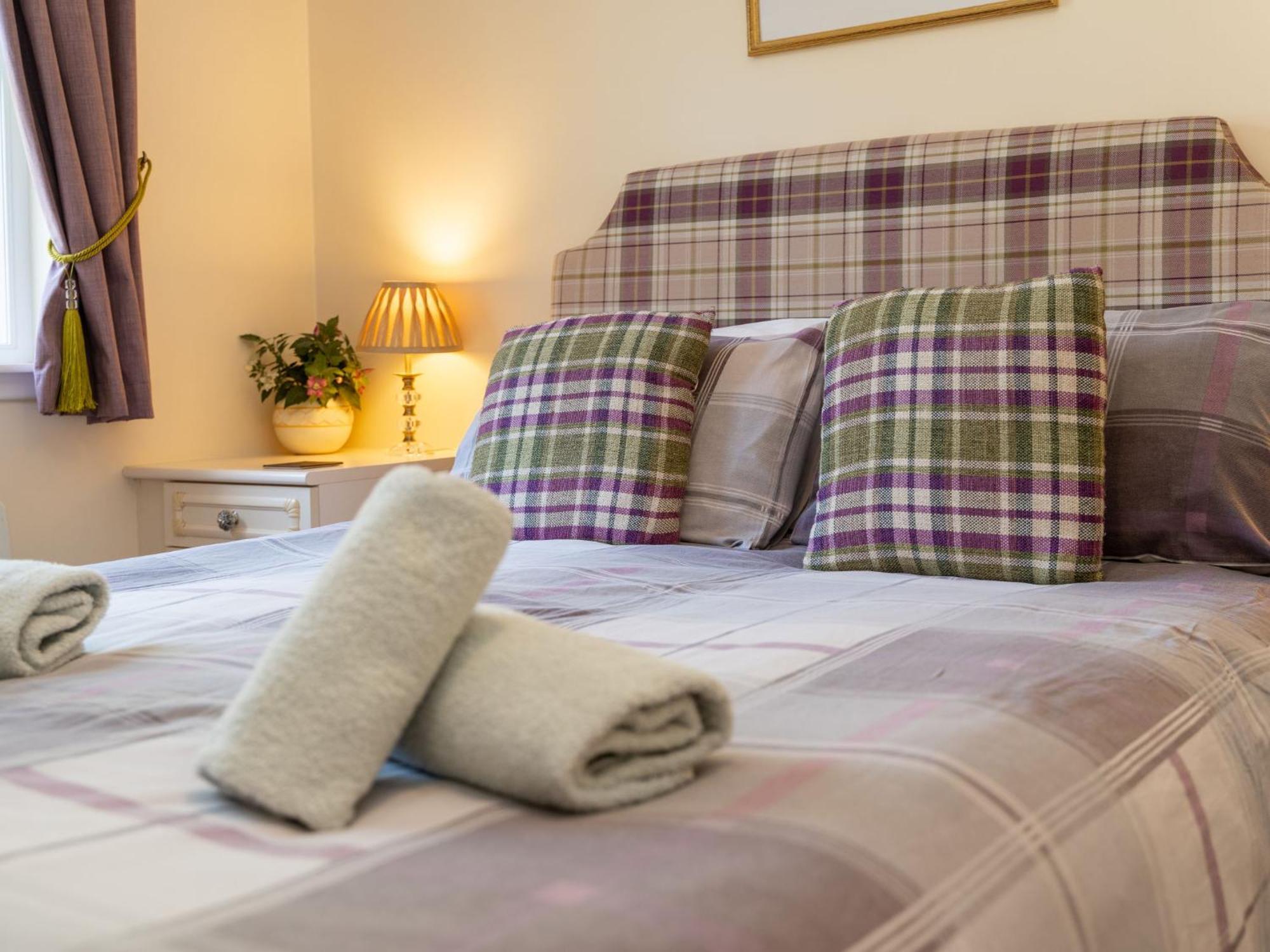 Holiday Home Falcon Lodge By Interhome Aviemore Exterior foto